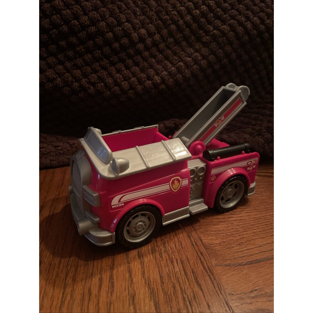 Paw Patrol Fire Truck with Marshall Dog Figurine Plastic toy set
